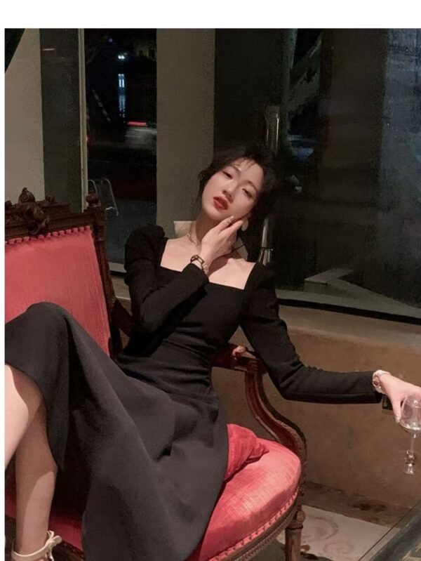 16053#Timeless Black Square-Neck Midi Dress — Long-Sleeve Fit-and-Flare Elegant Gown