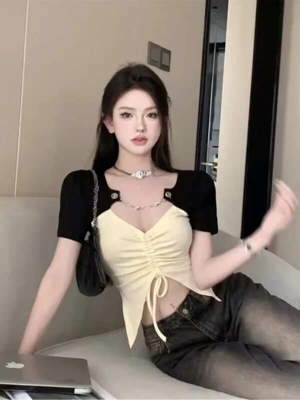 16054#Black-Sleeve Cream Sweetheart Top — Short-Sleeve Drawstring Ruched Knit Top