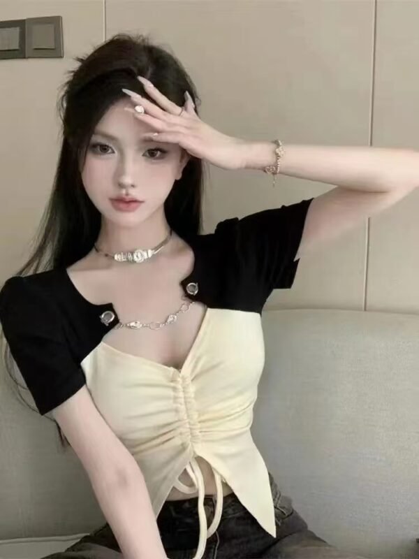 16054#Black-Sleeve Cream Sweetheart Top — Short-Sleeve Drawstring Ruched Knit Top